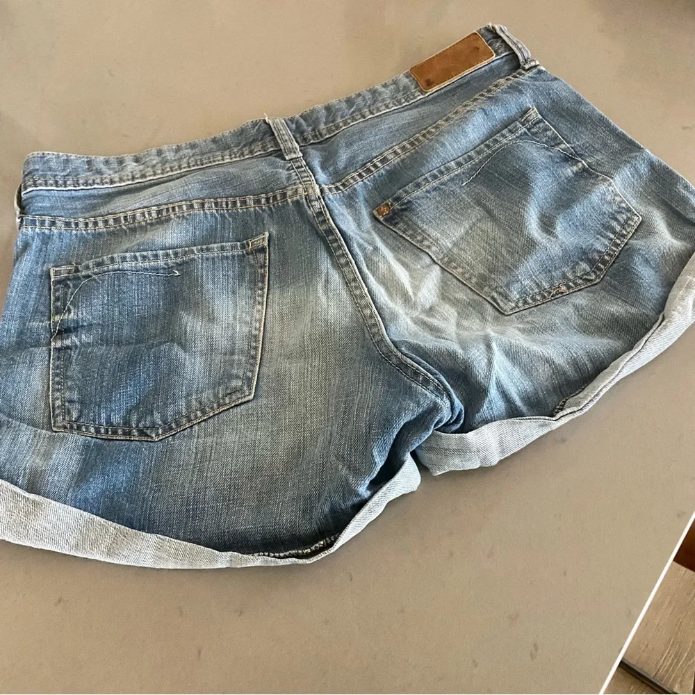 H&M Boyfriend Rolled Cuff Denim Shorts Size 8